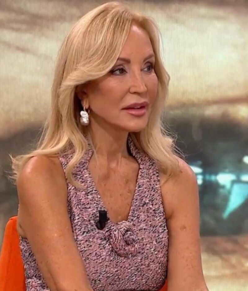 Carmen Lomana