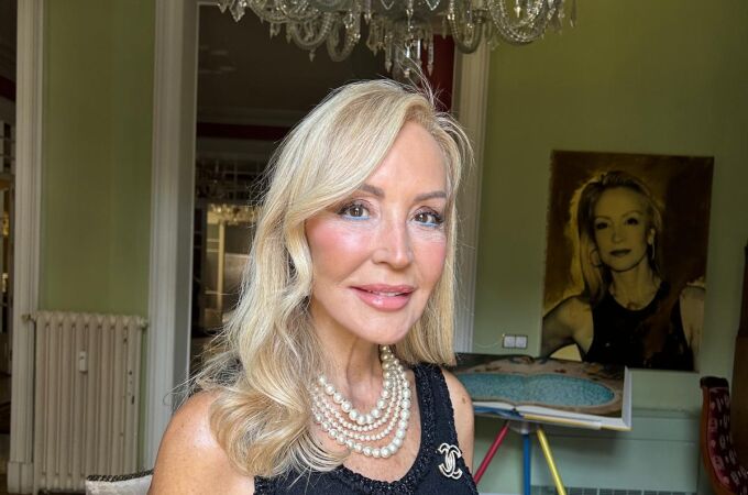 Carmen Lomanna