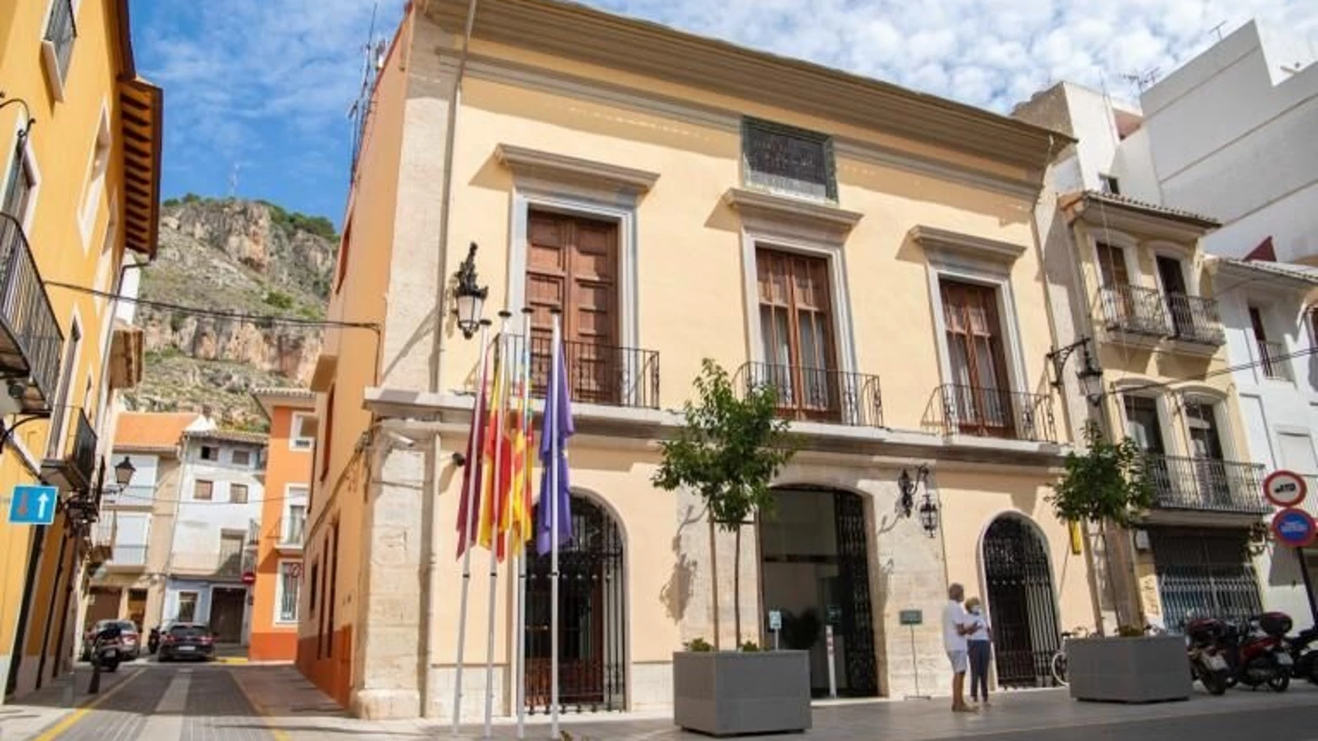 Fachada del Ayuntamiento de Cullera REMITIDA / HANDOUT por AYTO CULLERA Fotografía remitida a medios de comunicación exclusivamente para ilustrar la noticia a la que hace referencia la imagen, y citando la procedencia de la imagen en la firma 17/10/2025