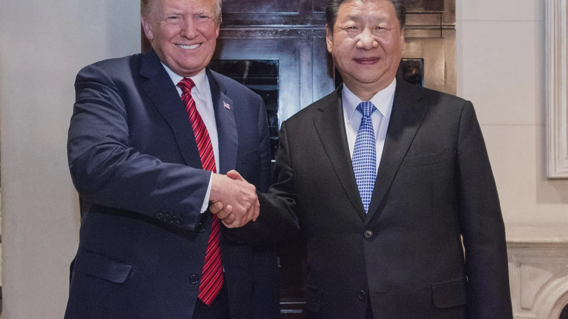 EEUU.- Trump confirma que espera reunirse con Xi Jinping dentro de dos semanas en Corea del sur