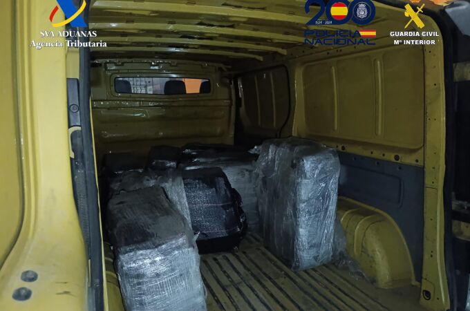Sucesos.- Intervenidas casi dos toneladas de cocaína al seguir un camión "sospechoso" desde el Puerto de Valencia