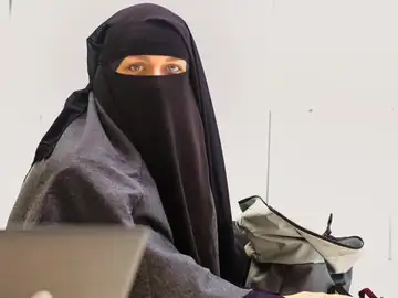 Portugal.- El Parlamento de Portugal aprueba la iniciativa de la ultraderecha de prohibir el burka en espacios públicos Portugal.- El Parlamento de Portugal aprueba la iniciativa de la ultraderecha de prohibir el burka en espacios públicos