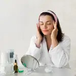 Cómo elegir productos de skincare según tu estilo de vida (no solo tu tipo de piel)