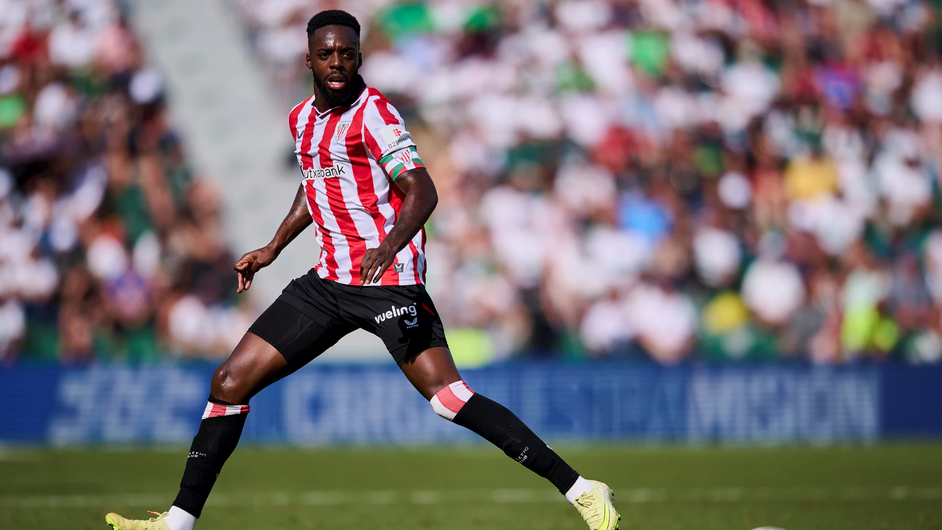 Inaki Williams of Athletic Club de Bilbao in action during the Spanish League, LaLiga EA Sports, football match played between Elche CF and Athletic Club Bilbao at Estadio Manuel Martinez Valero on October 19, 2025 in Elche, Alicante, Spain.AFP7 19/10/2025 ONLY FOR USE IN SPAIN