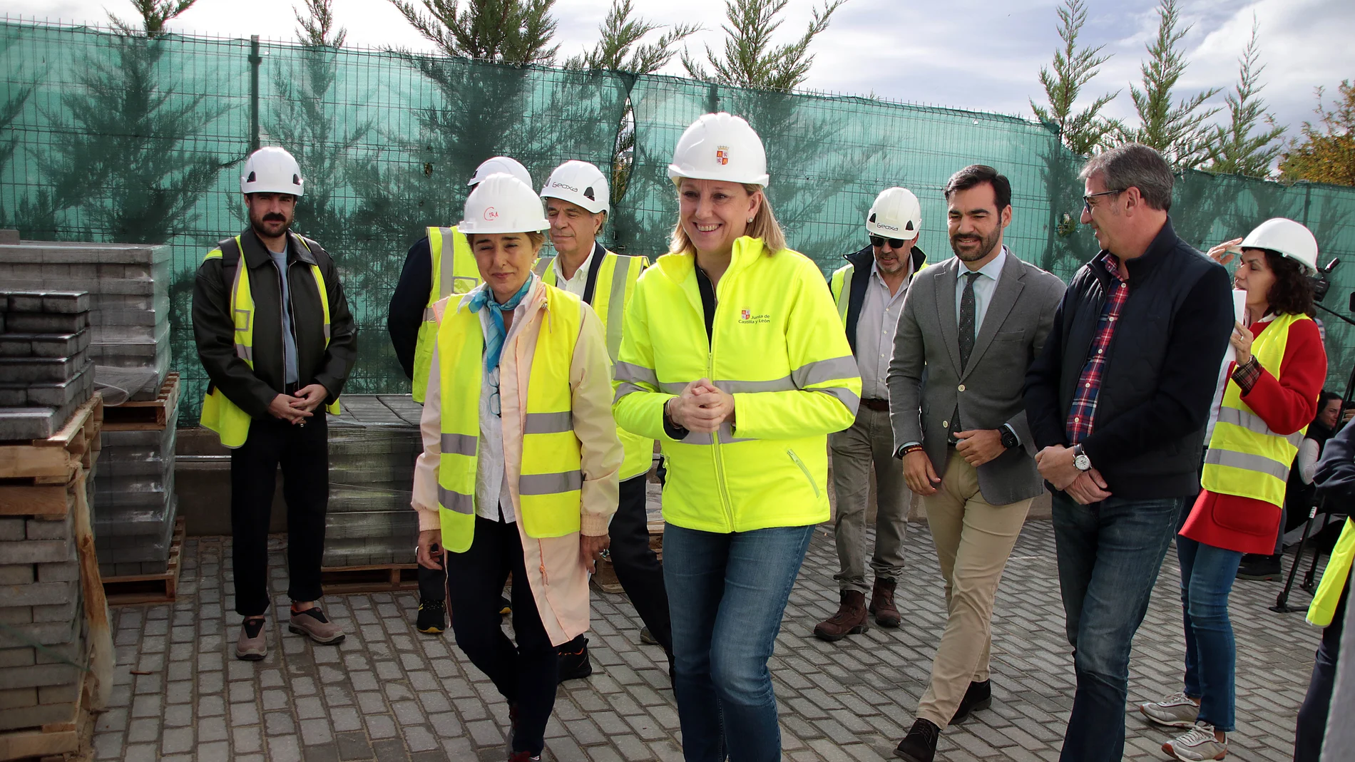 La vicepresidenta y consejera de Familia e Igualdad de Oportunidades, Isabel Blanco, visita las obras de la nueva Unidad de Valoración y Atención a Personas con Discapacidad (Uvad)