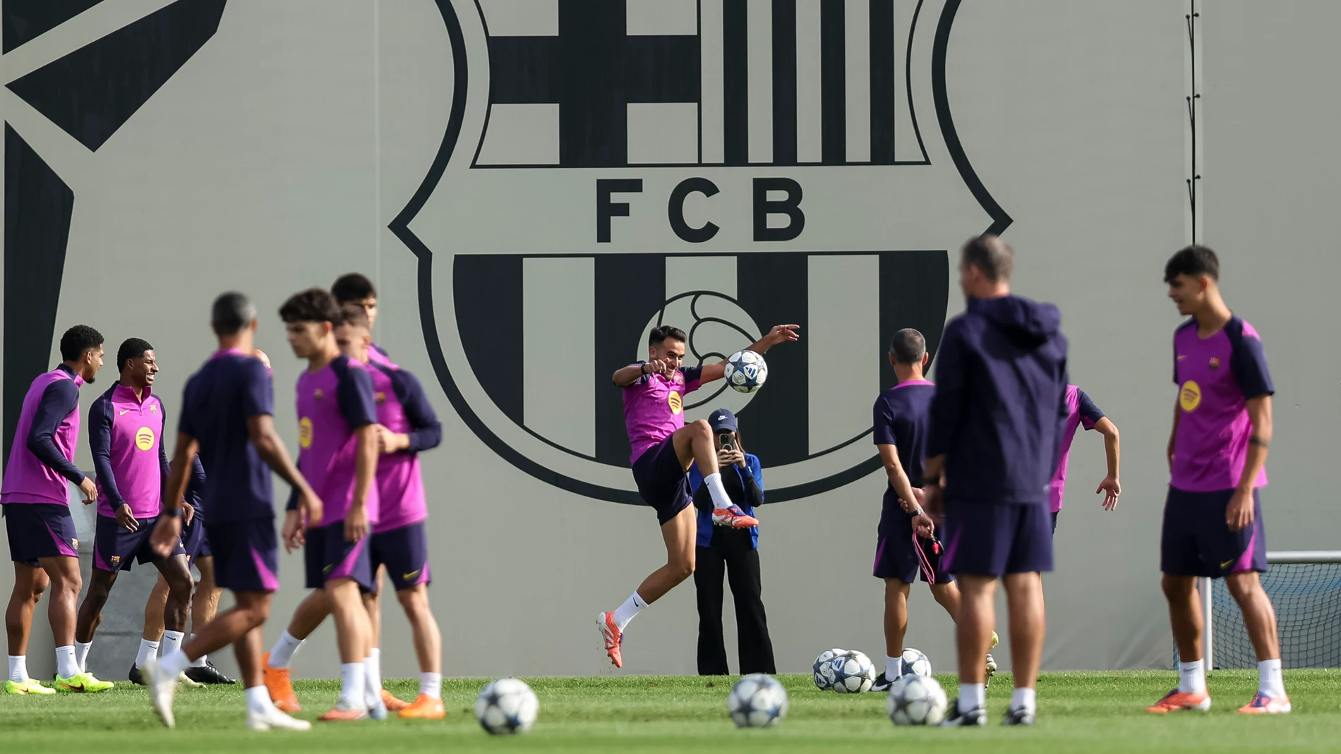 Eric Garcia during the training day of FC Barcelona ahead UEFA Champions League 2025/26, football match against Olympiacos at Ciutat Esportiva Joan Gamper on October 20, 2025 in Sant Joan Despi, Barcelona, Spain.AFP7 20/10/2025 ONLY FOR USE IN SPAIN