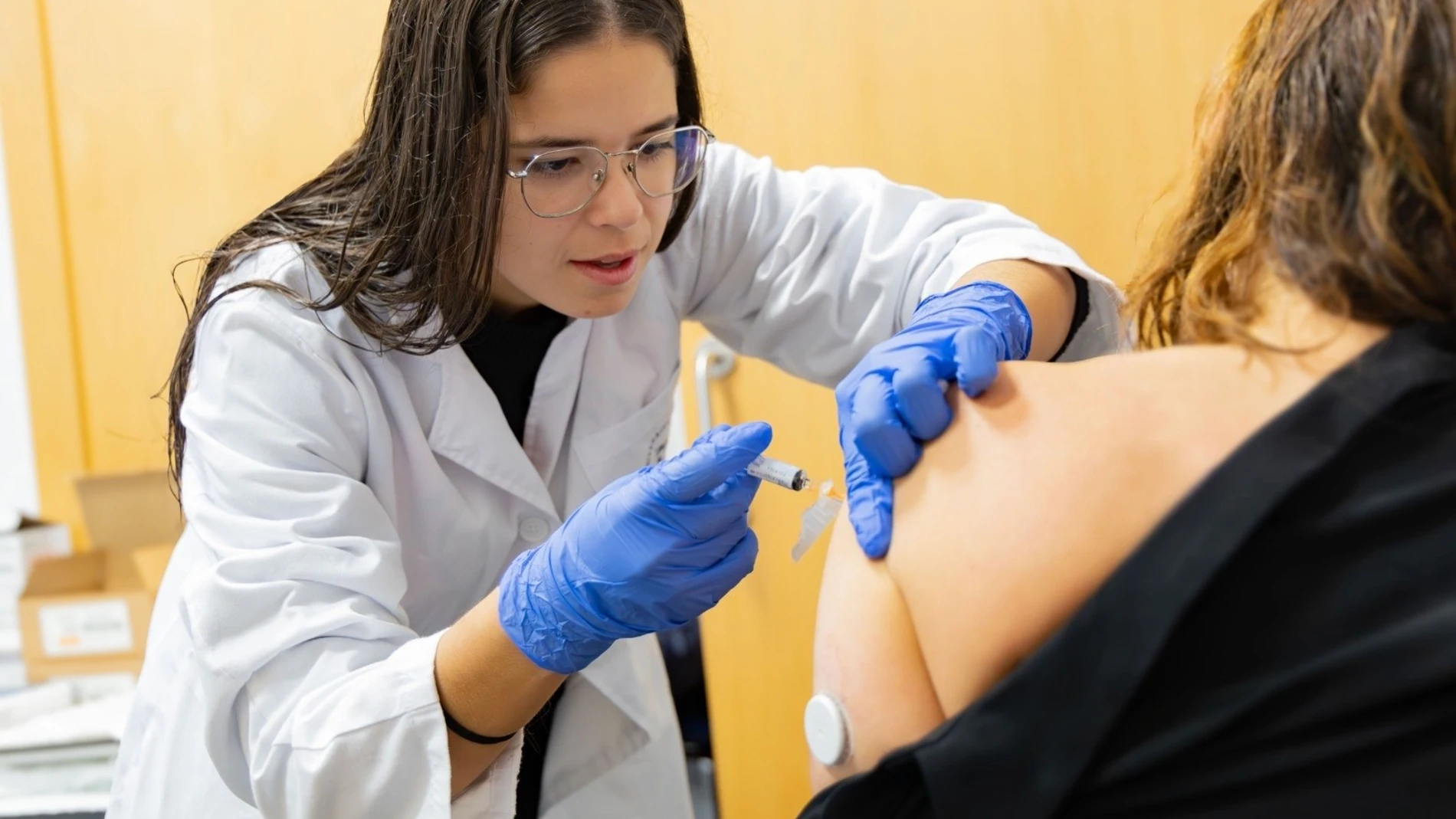 Vacunación contra la gripe en Andalucía.REMITIDA / HANDOUT por JUNTA DE ANDALUCIAFotografía remitida a medios de comunicación exclusivamente para ilustrar la noticia a la que hace referencia la imagen, y citando la procedencia de la imagen en la firma20/10/2025