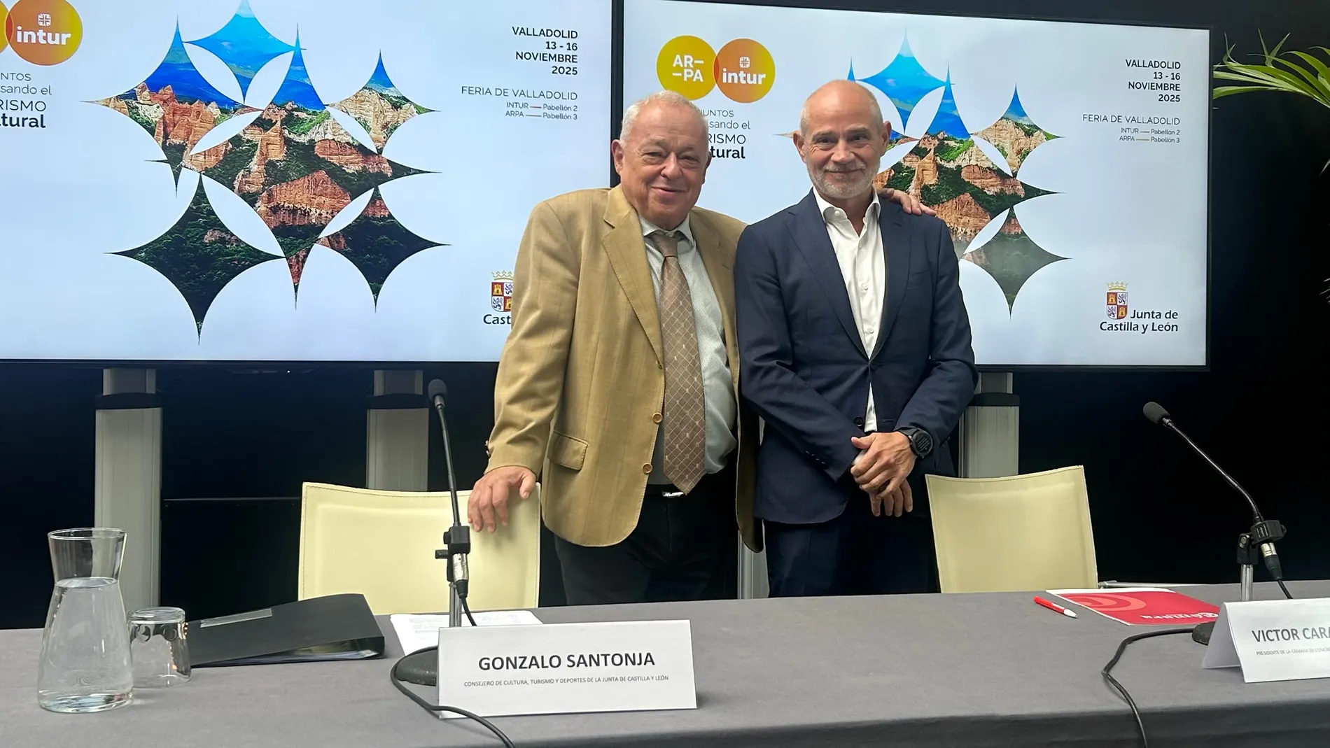 Gonzalo Santonja junto a Víctor Caramanzana presentan ambos certámenes