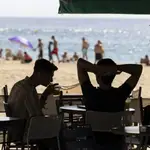 Barcelona presenta la licitación de chiringuitos de playa apostando por la "calidad de servicio"