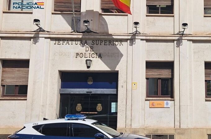 MURCIA.-Sucesos.- Policía Nacional detiene a un individuo por robar a personas mayores cadenas de oro con el método del tirón MURCIA.-Sucesos.- Policía Nacional detiene a un individuo por robar a personas mayores cadenas de oro con el método del tirón