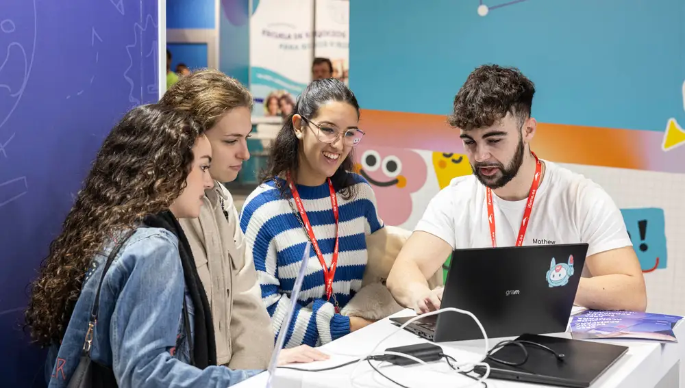 En SIMO Educación los alumnos tienen acceso a nuevas tecnologías
