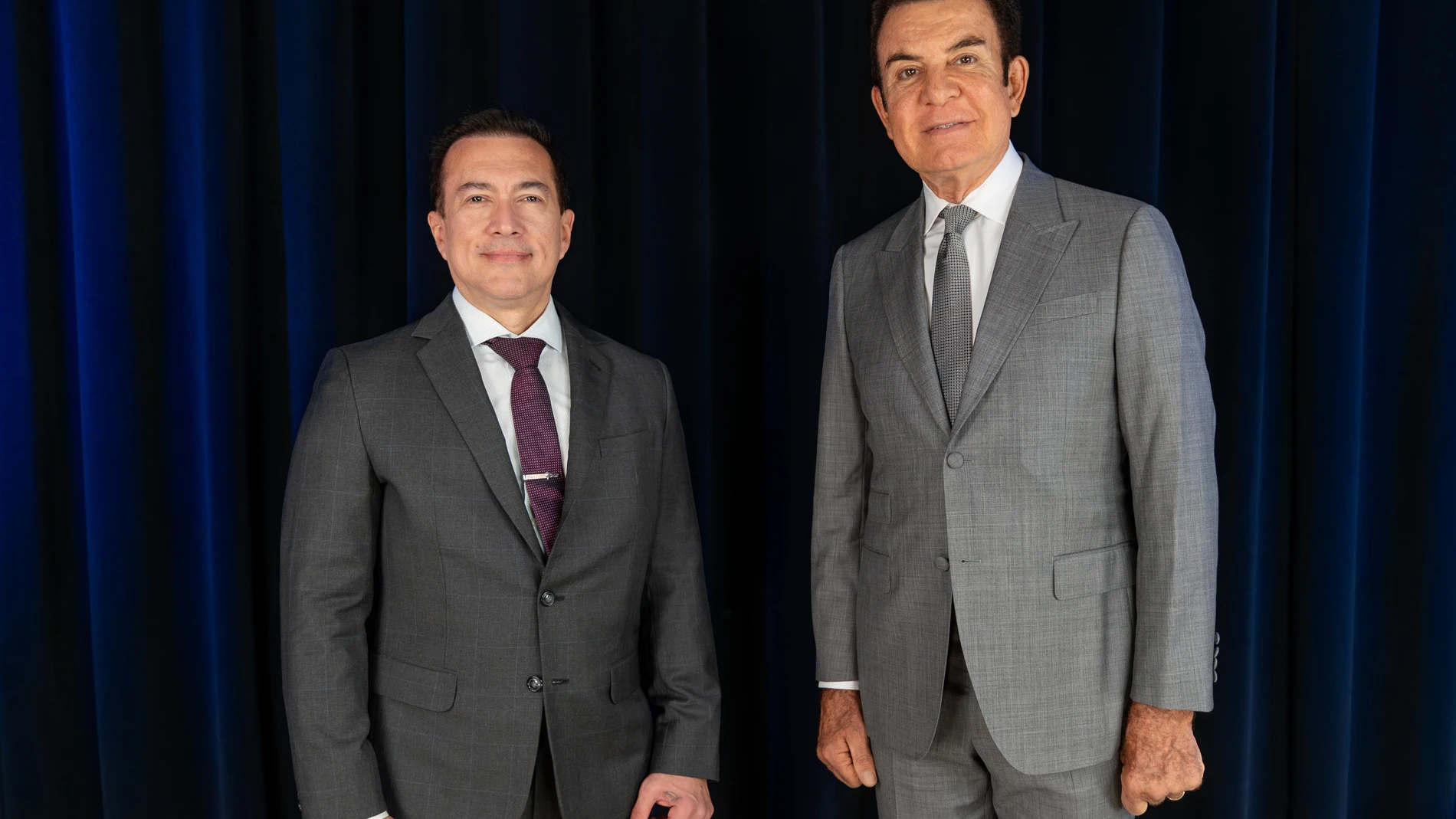 El candidato presidencial hondureño Salvador Nasralla (derecha), ha visitado Madrid acompañado por una delegación política y empresarial de alto nivel