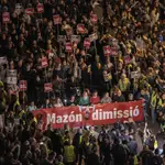Cerca de 40 organizaciones sociales, cívicas y sindicatos de izquierda de la Comunitat Valenciana celebran una manifestación en protesta por la gestión de la dana y con el lema "Mazón dimisión", en alusión al president de la Generalitat, que saldrá desde la plaza del Ayuntamiento y recorrerá varias calles del centro hasta llegar al Palau de la Generalitat.