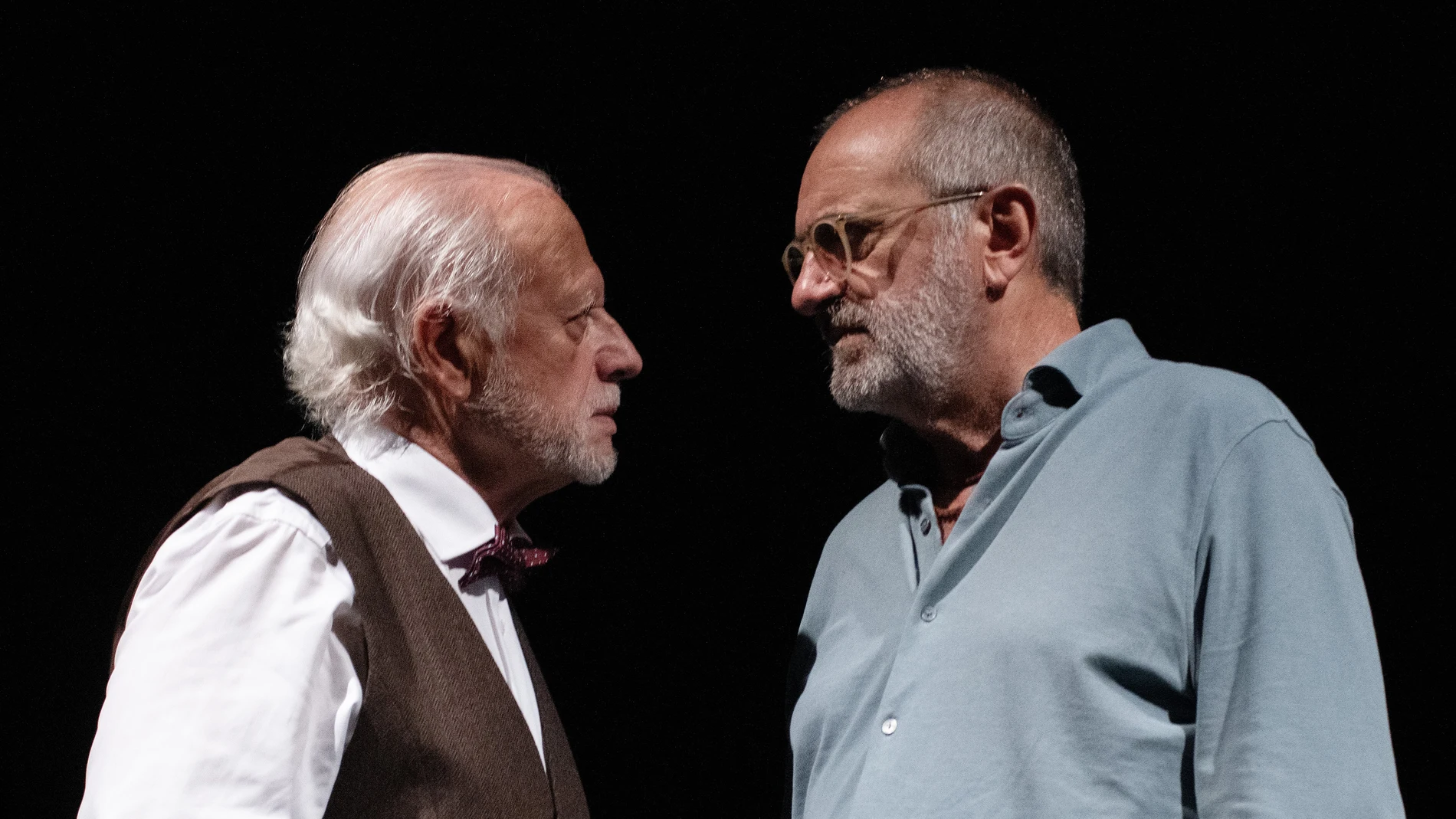 Juan Echanove y Joaquín Climent protagonizan 'Esencia'