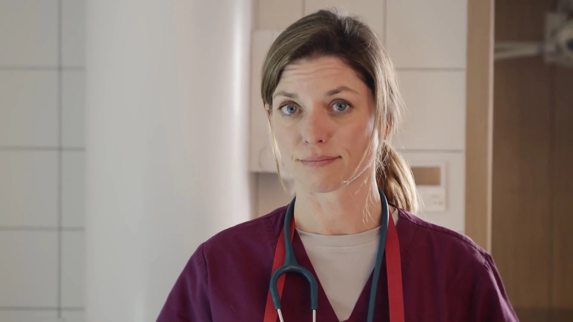 Vista 'Animal', ahora es el turno de esta miniserie realista sobre una veterinaria y los retos laborales y emocionales de la profesión