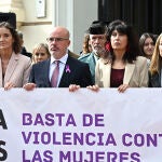 Minuto de silencio convocado por las dos últimas víctimas de violencia de género, en Madrid y en Guipúzcoa, Minuto de silencio convocado por las dos últimas víctimas de violencia de género, en Madrid y en Guipúzcoa,