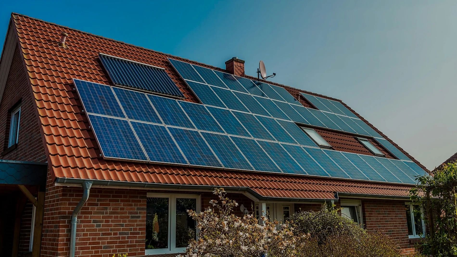 En muchas viviendas es posible incorporar energías renovables para satisfacer las necesidades de calefacción, refrigeración y agua caliente