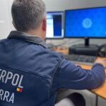 Un agente de Interpol Andorra Un agente de Interpol Andorra