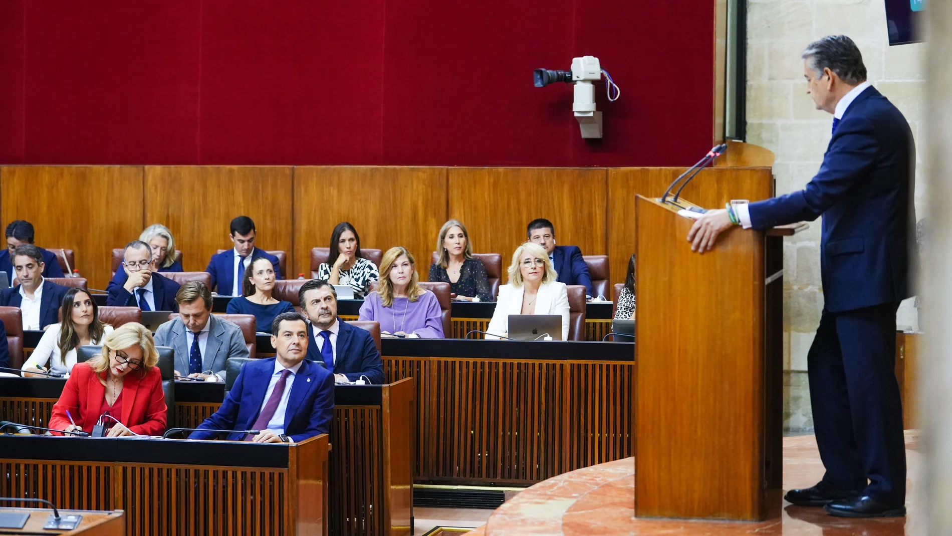 El consejero de Sanidad, Antonio Sanz, en el debate monográfico sobre sanidad celebrado en la Cámara andaluza