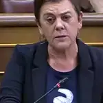 Aizpurúa conla camiseta y el símbolo de la mujer vasca del siglo XVI
