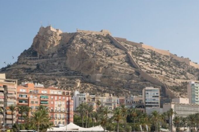 Imagen del castillo de Santa Bárbara, el monumento más visitado de Alicante