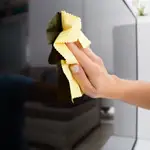 Este sencillo truco para limpiar pantallas las deja como nuevas