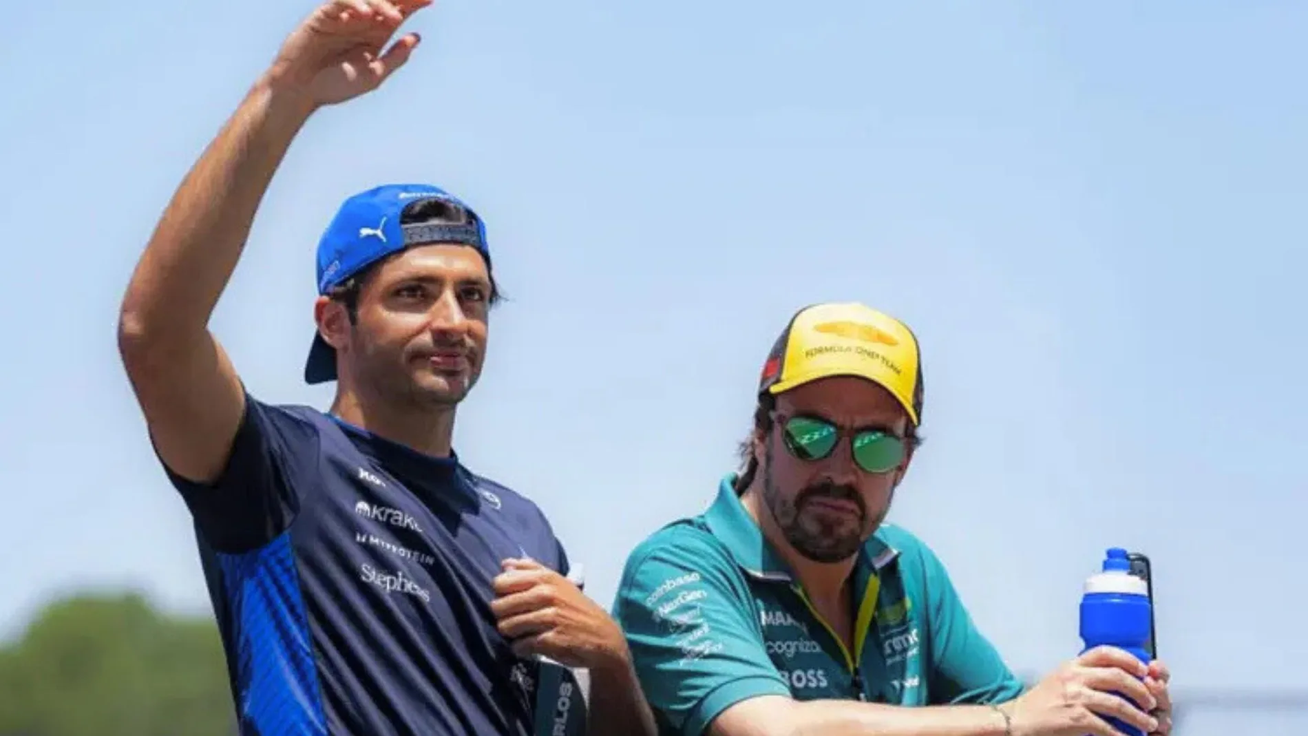 Sainz y Alonso, en el Drivers Parade de Fórmula 1