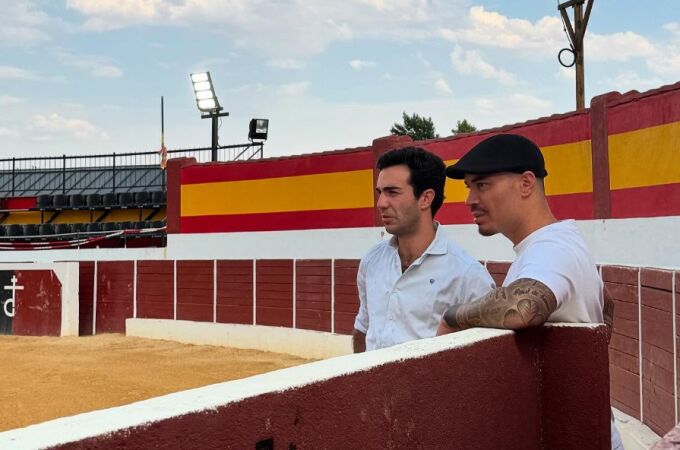 Raúl de Tomás, el futbolista que apuesta por el toro con su propia ganadería
