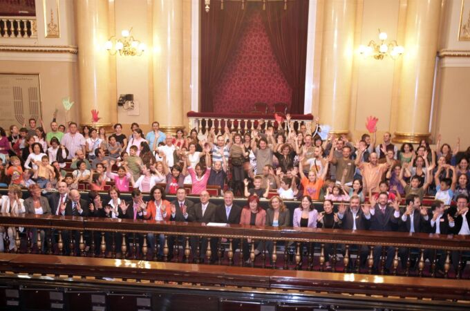 CNSE pide la plena aplicación de la ley de lengua de signos, que "sigue siendo un desafío" por "desigualdad territorial"