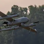 Presentan en Estados Unidos un nuevo avión de combate: no está tripulado y puede atacar a miles de kilómetros