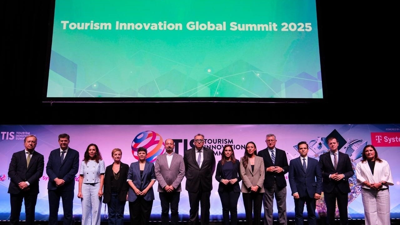 Andalucía lidera un acuerdo para reivindicar el valor del turismo como industria