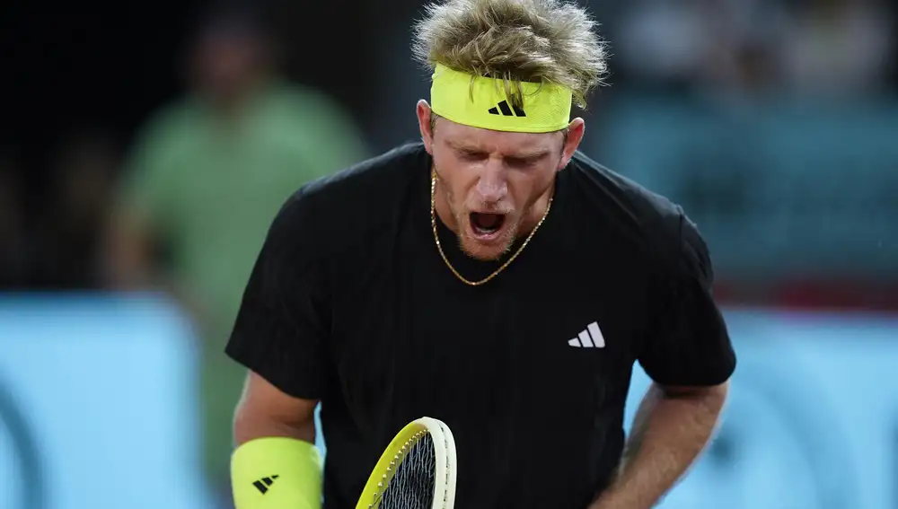 Tenis.- El español Alejandro Davidovich pasa a cuartos de final en Basilea