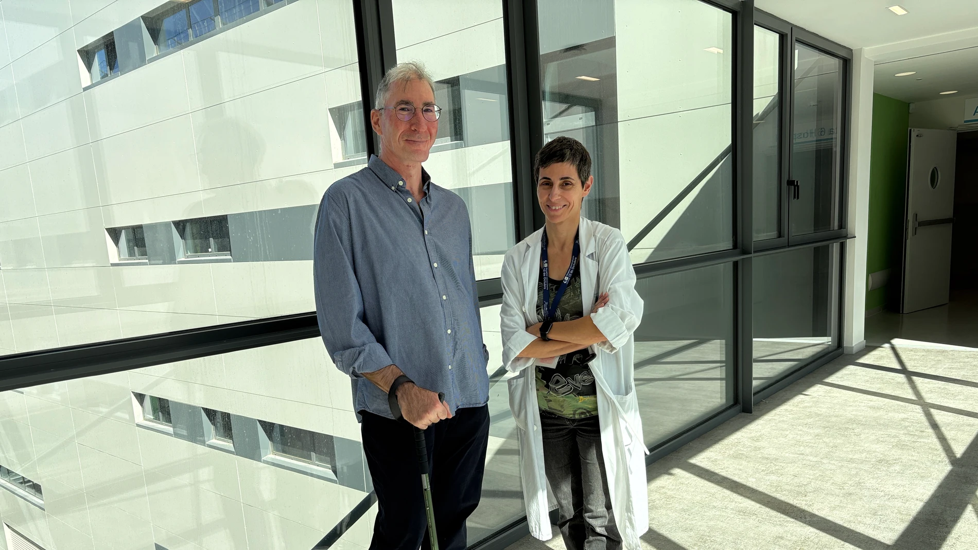 Tomás García y Cristina Domínguez, paciente y neuróloga, respectivamente