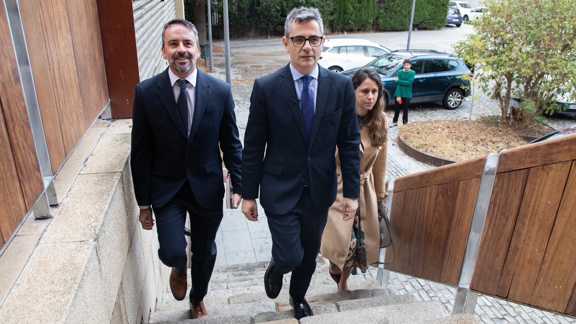 El ministro de Presidencia, Justicia y Relaciones con las Cortes, Félix Bolaños (c), durante la presentación del 39º Congreso de Juezas y Jueces para la Democracia, en el Episcopio, a 23 de octubre de 2025, en Ávila, Castilla y León (España). Bajo el título ‘El Poder Judicial en la era digital: Inteligencia Artificial, Democracia y Estado de Derecho’ el congreso reunirá durante las jornadas del 23 y 24 de octubre a 120 magistrados y magistradas de toda España. 23 OCTUBRE 2025 Rafael Bastant...
