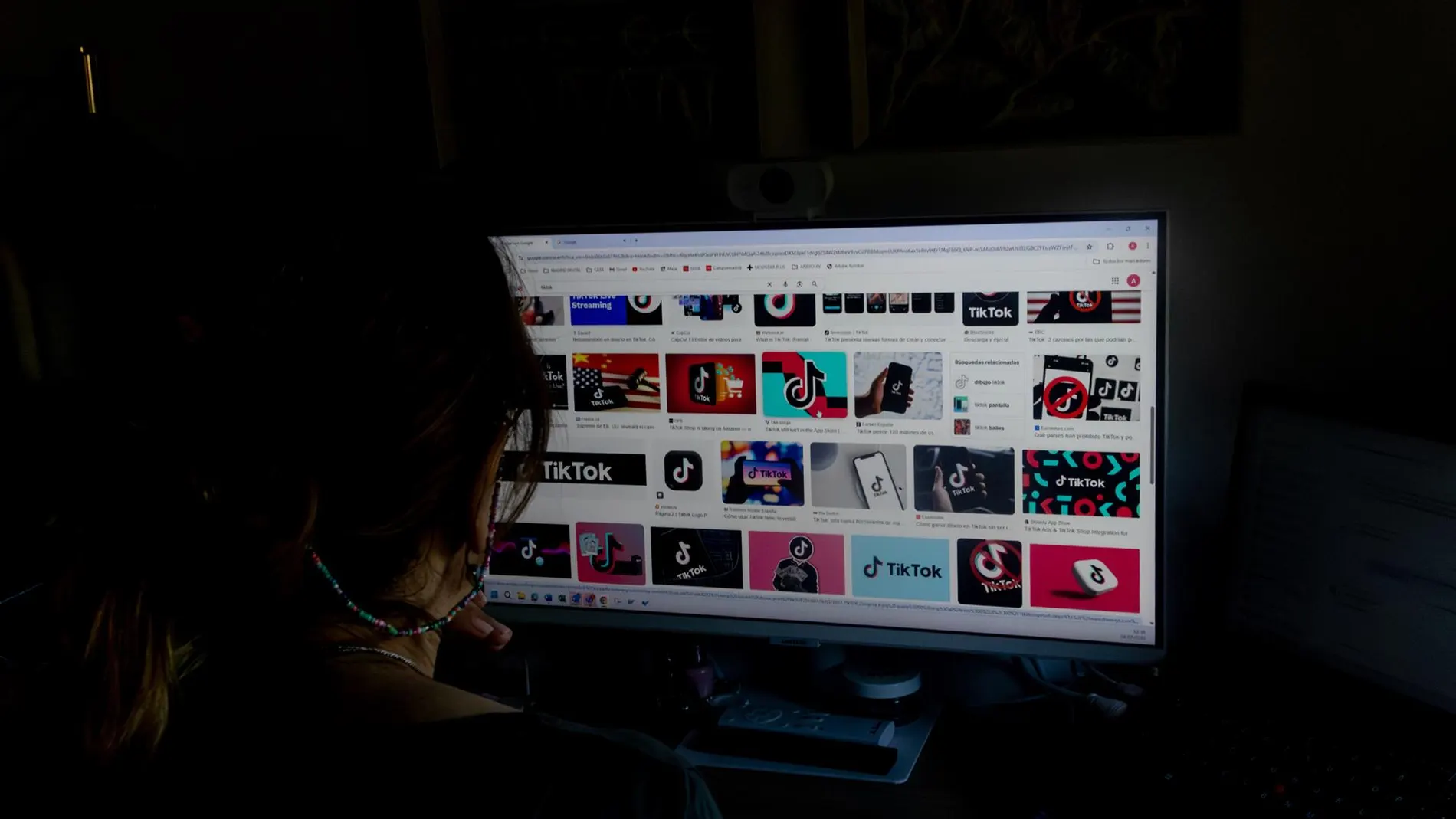 UE.- Bruselas acusa a TikTok y Meta de violar la DSA por restringir a investigadores el acceso a sus datos
