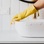 12.000 euros de indemnización para una mujer sin papeles: fue despedida por tener que operarse de apendicitis