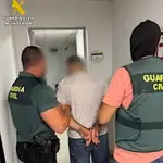 La operación se ha saldado con tres detenidos