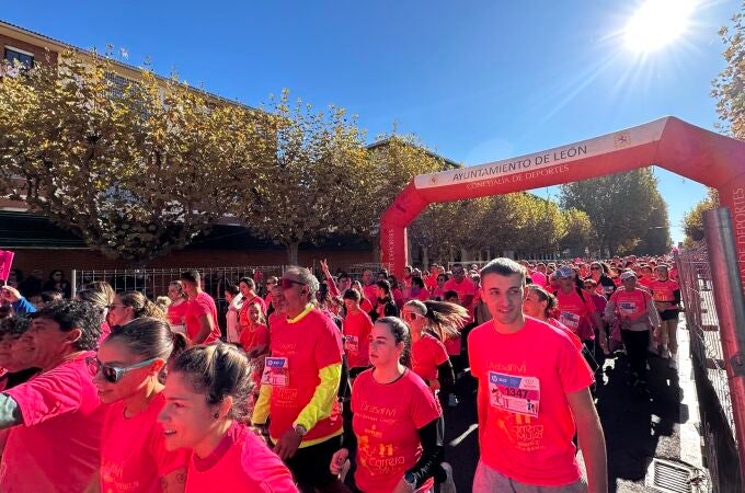 Marcha contra el Cáncer de Mama en León