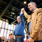 Pedro Sánchez y Carlos Martínez, este domingo en León