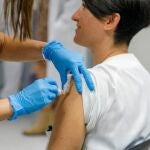 Martin invita a vacunarse frente a la gripe por ser la medida más eficaz para prevenirla y evitar su transmisión