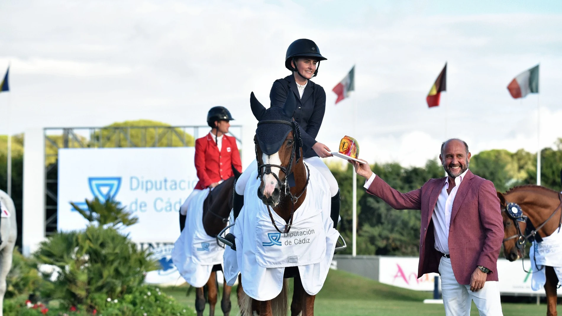 Jodie Hall-McAteer se impuso en el Gran Premio Diputación de Cádiz en el CSIO 3* del Andalucía October Tour