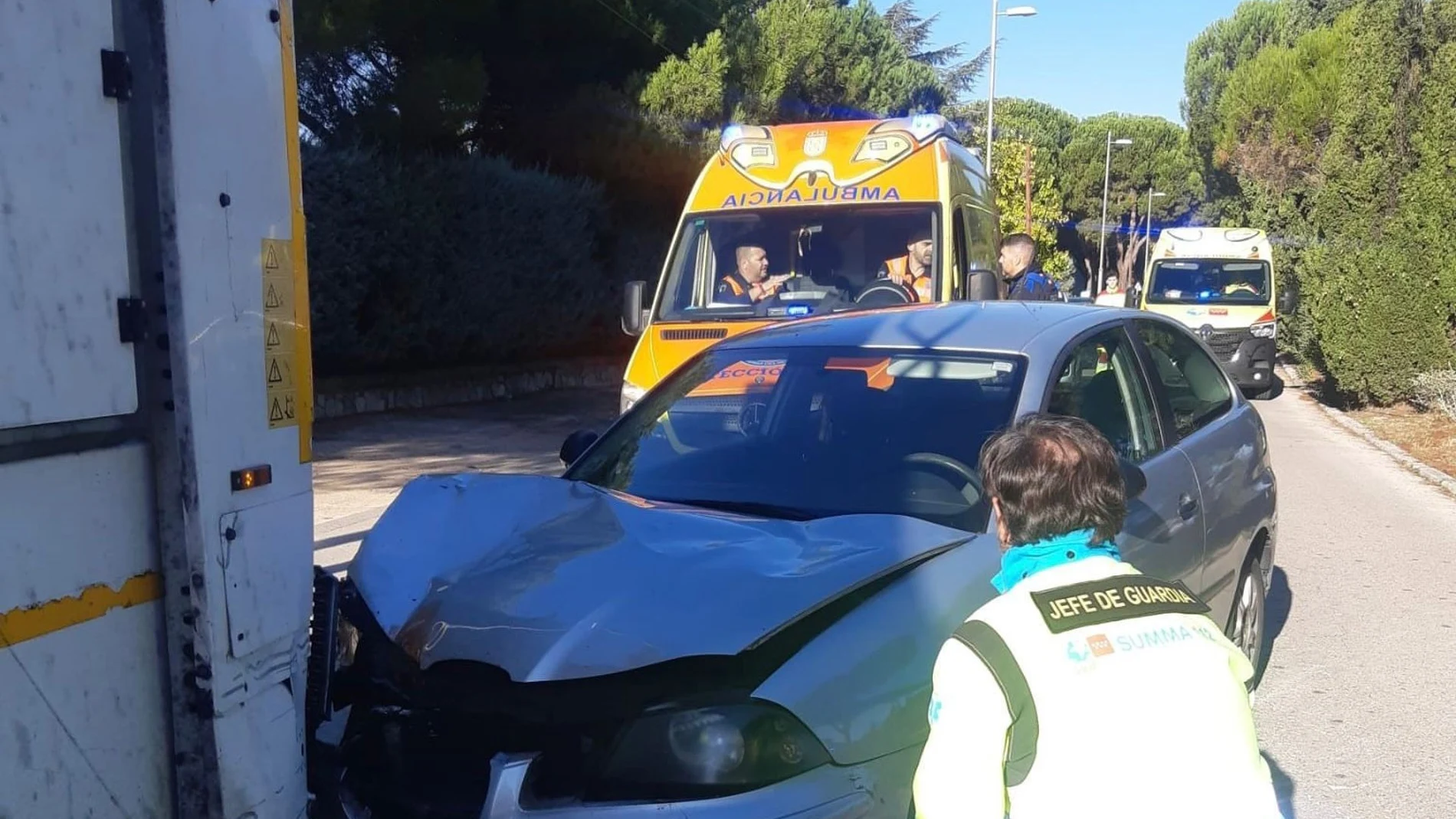 Un hombre de 52 años sufre la amputación de una pierna tras ser arrollado por un turismo en Boadilla