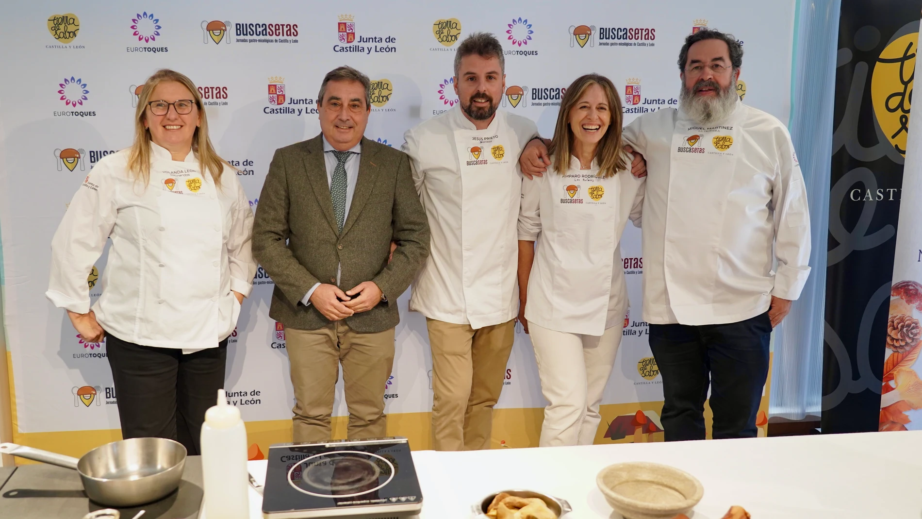 Rafael Sáez durante la presentación de Buscasetas en León