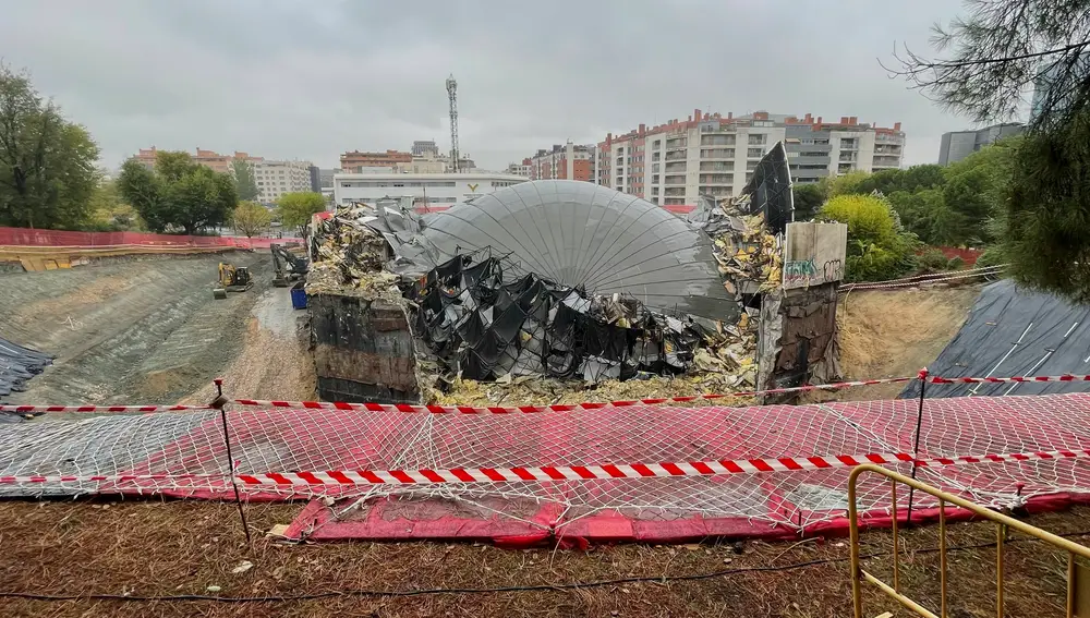 Tras el derrumbe de la mítica cúpula del cine IMAX, arrancan las obras para convertirlo en un 'megateatro'