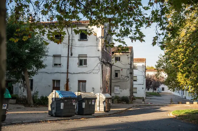 La madre de Marta Pérez, joven que estuvo en coma, denuncia una okupación: “Estoy enfadada, indignada e incluso ofendida” La madre de Marta Pérez, joven que estuvo en coma, denuncia una okupación: “Estoy enfadada, indignada e incluso ofendida”