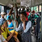 Los residentes de Playa Siboney fueron evacuados a refugios ante la llegada del huracán Melissa, en Santiago de Cuba, Cuba