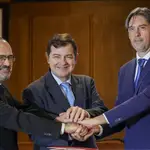 Mañueco sella el protocolo con Marco Morala y Jorge García
