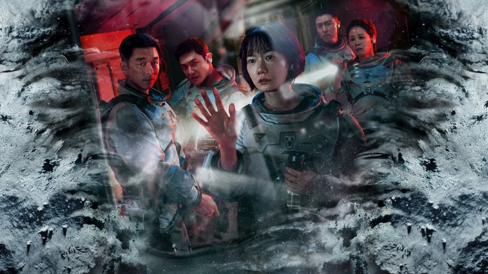 En un futuro donde el agua escasea, un equipo de astronautas viaja a la Luna en busca de una posible salvación para la humanidad