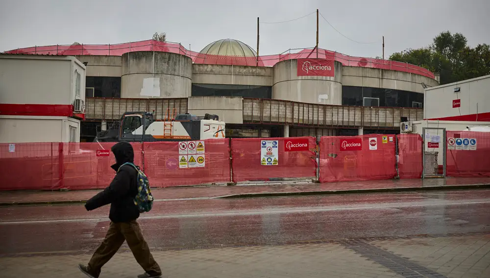 Tras el Derrumbe de la mítica cúpula del cine IMAX, arrancan las obras para convertirlo en un 'megateatro' de