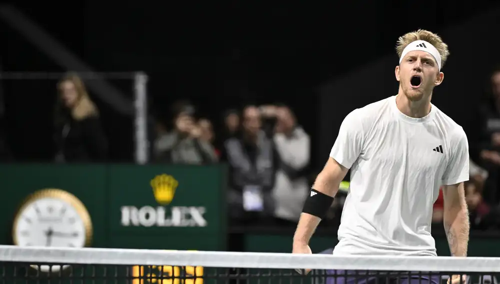 Tenis/París.- El tenista español Davidovich no puede con Zverev en octavos de París